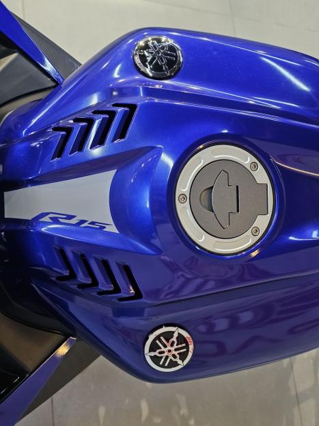 YAMAHA R 15 , Foto 4