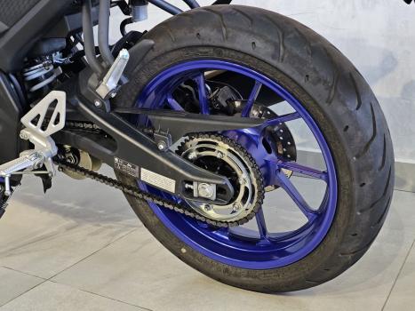 YAMAHA R 15 , Foto 9