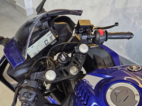 YAMAHA R 15 , Foto 10