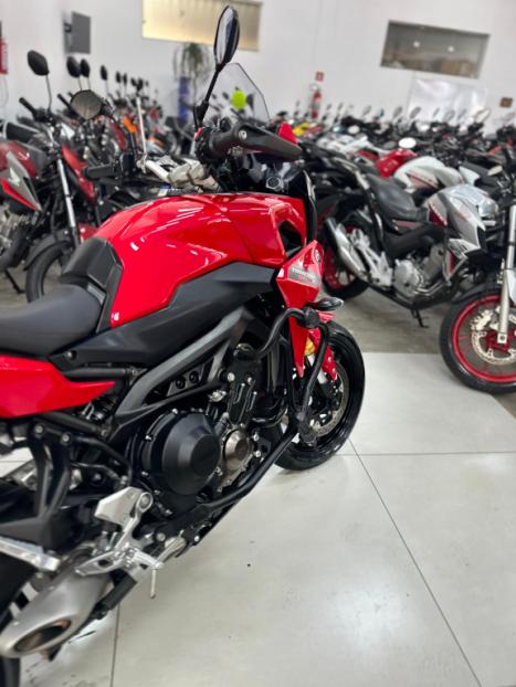 YAMAHA Tracer 900 GT , Foto 13