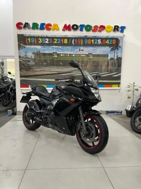 YAMAHA XJ6 600 F, Foto 1