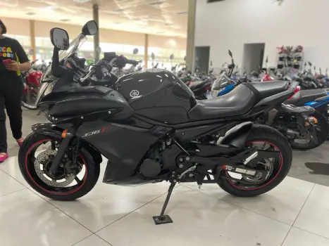 YAMAHA XJ6 600 F, Foto 6