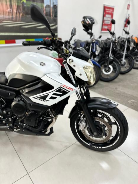 YAMAHA XJ6 600 N, Foto 6