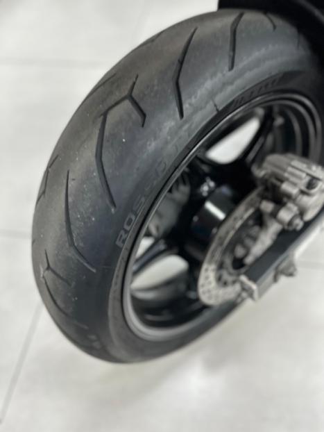 YAMAHA XJ6 600 N, Foto 2