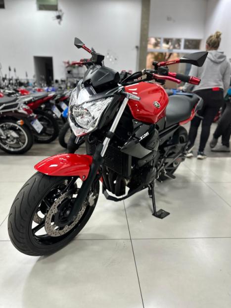YAMAHA XJ6 600 N, Foto 4