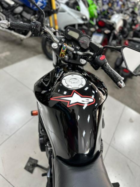 YAMAHA XJ6 600 N, Foto 3