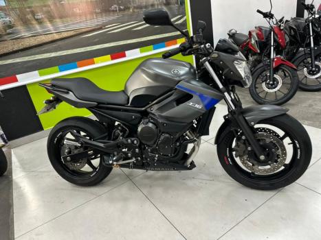 YAMAHA XJ6 600 N, Foto 2