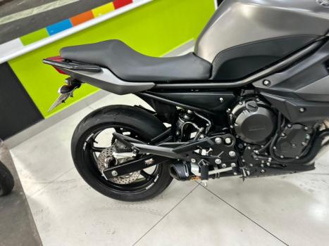 YAMAHA XJ6 600 N, Foto 3