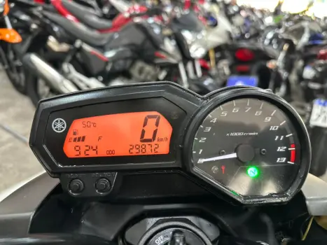 YAMAHA XJ6 600 N, Foto 9