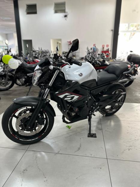 YAMAHA XJ6 600 SP, Foto 8