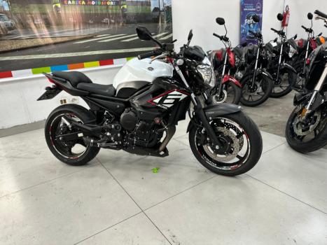 YAMAHA XJ6 600 SP, Foto 9