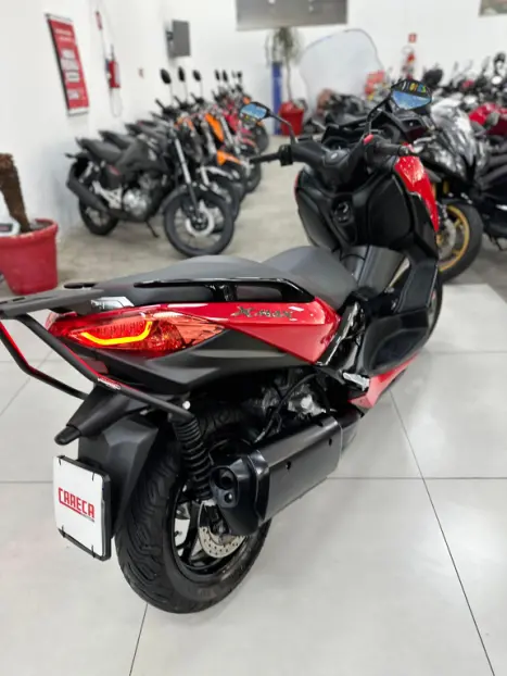 YAMAHA Xmax 250 , Foto 3