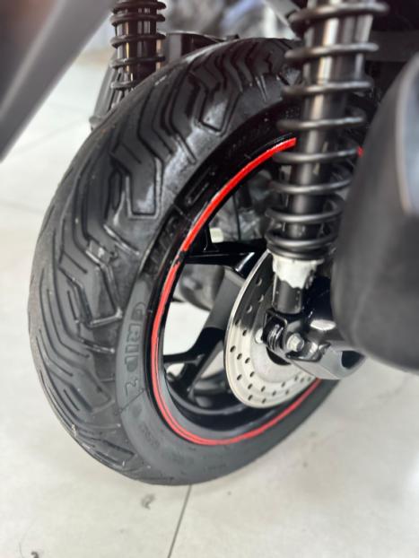 YAMAHA Xmax 250 , Foto 2