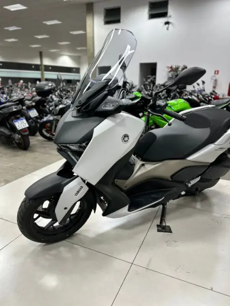 YAMAHA Xmax 250 , Foto 3
