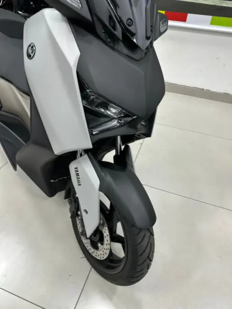 YAMAHA Xmax 250 , Foto 5