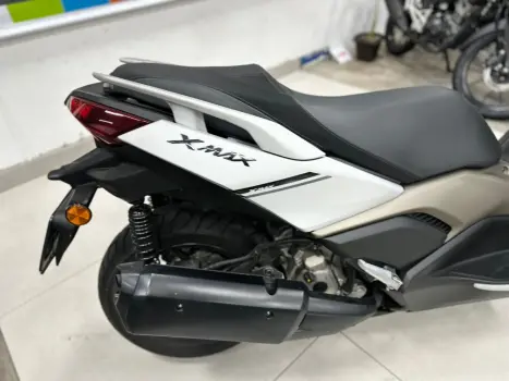 YAMAHA Xmax 250 , Foto 7
