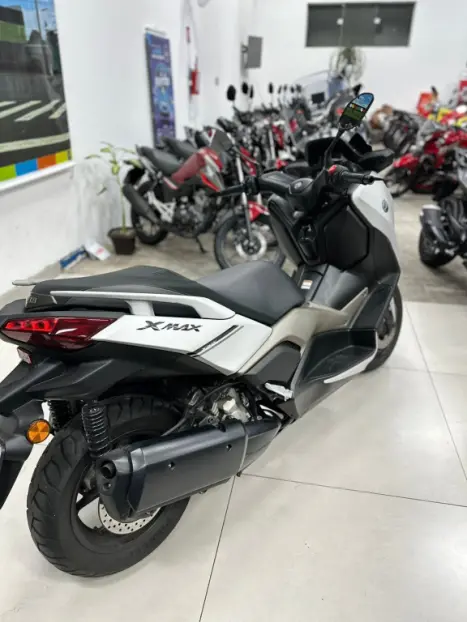 YAMAHA Xmax 250 , Foto 8