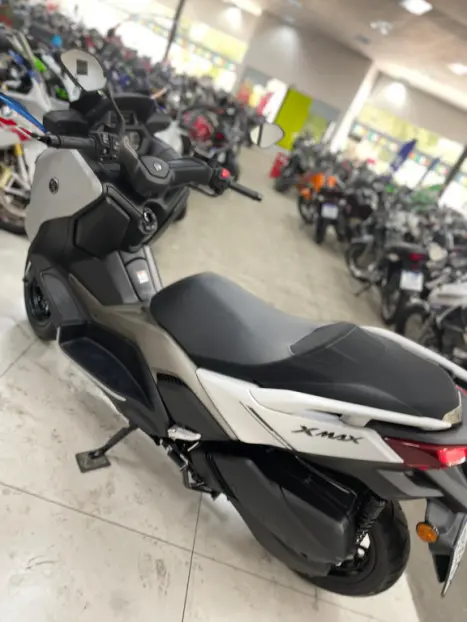 YAMAHA Xmax 250 , Foto 3