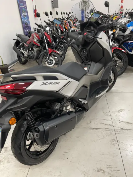 YAMAHA Xmax 250 , Foto 6