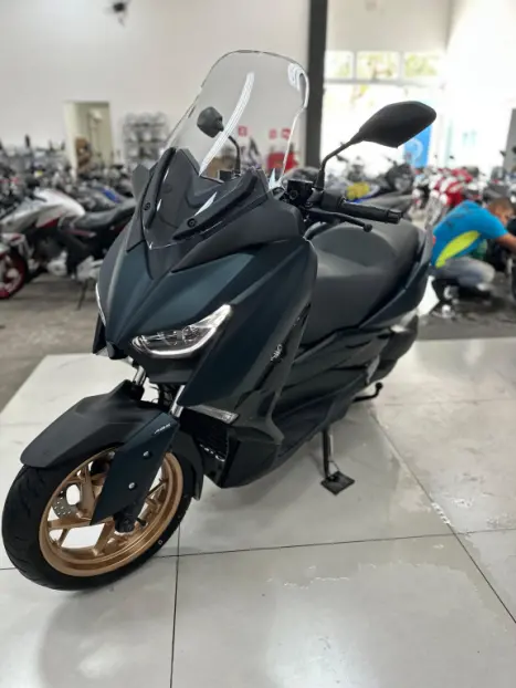 YAMAHA Xmax 250 , Foto 2