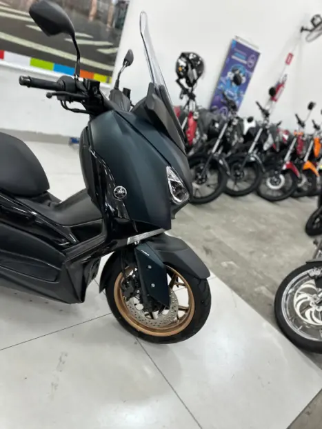 YAMAHA Xmax 250 , Foto 6