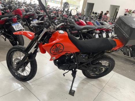 YAMAHA XTZ 125 E, Foto 2