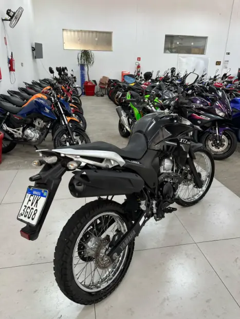 YAMAHA XTZ 250 LANDER, Foto 7