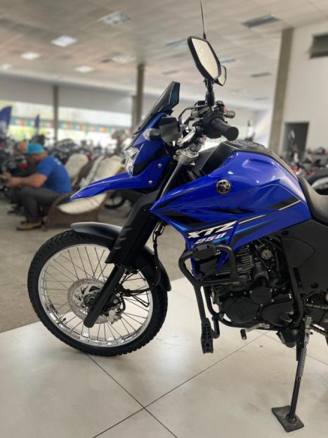 YAMAHA XTZ 250 LANDER, Foto 6