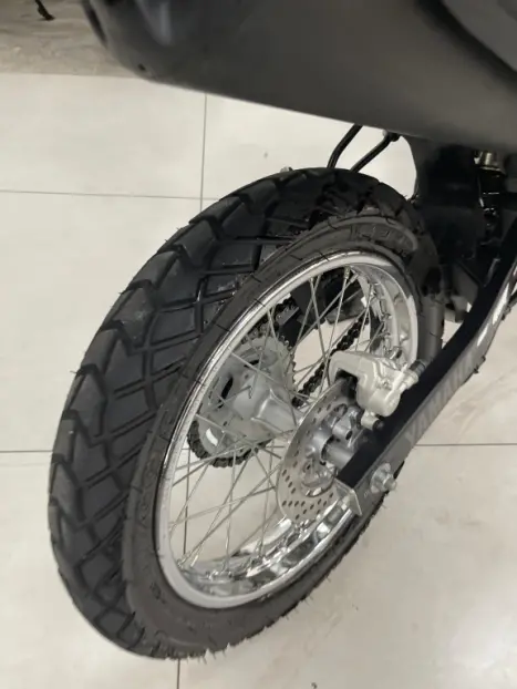 YAMAHA XTZ 250 LANDER, Foto 6