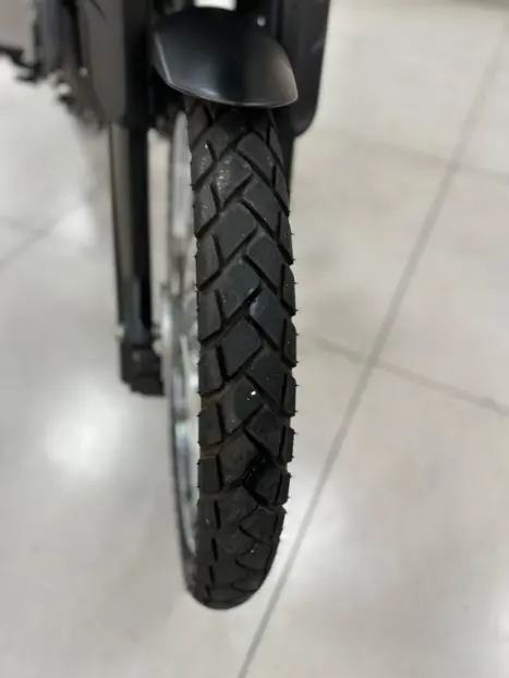 YAMAHA XTZ 250 LANDER, Foto 2