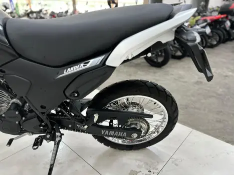 YAMAHA XTZ 250 LANDER, Foto 6