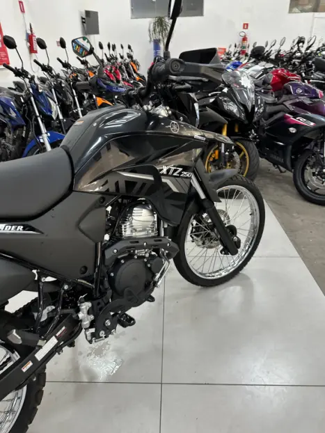 YAMAHA XTZ 250 LANDER, Foto 15