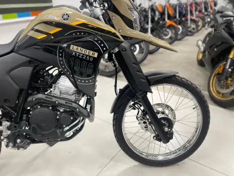 YAMAHA XTZ 250 LANDER, Foto 12