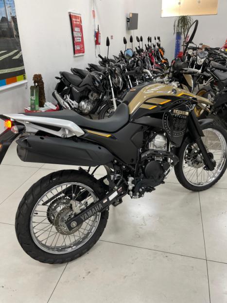 YAMAHA XTZ 250 LANDER, Foto 4