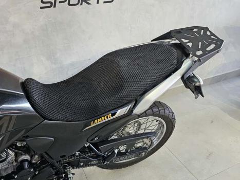 YAMAHA XTZ 250 LANDER, Foto 4