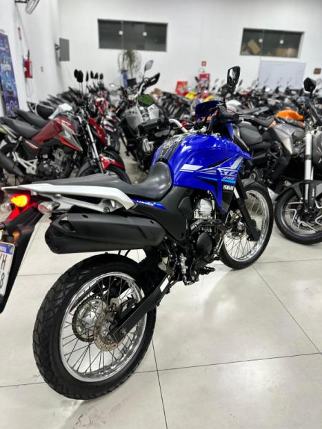 YAMAHA XTZ 250 LANDER, Foto 6