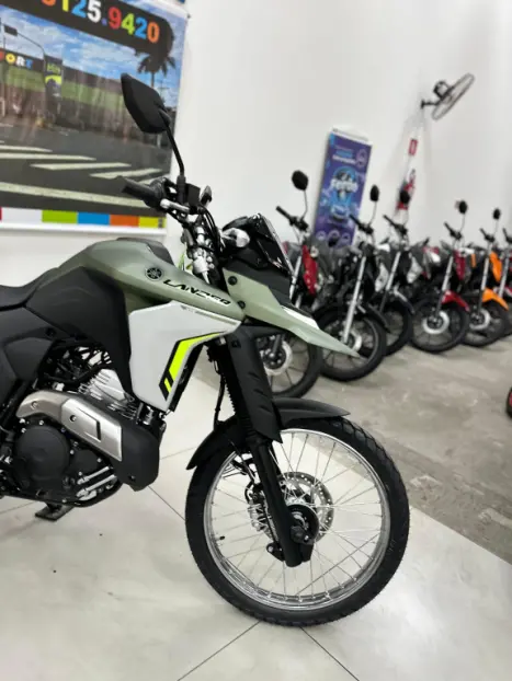 YAMAHA XTZ 250 LANDER, Foto 3