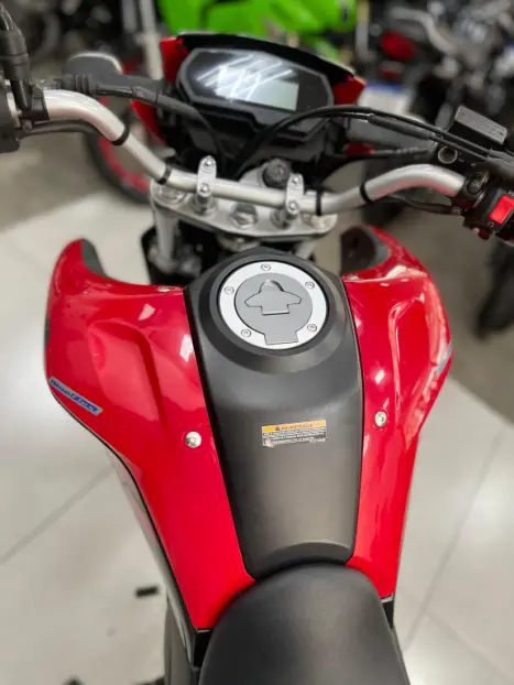 YAMAHA XTZ 250 LANDER, Foto 3