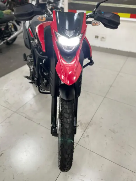 YAMAHA XTZ 250 LANDER, Foto 3