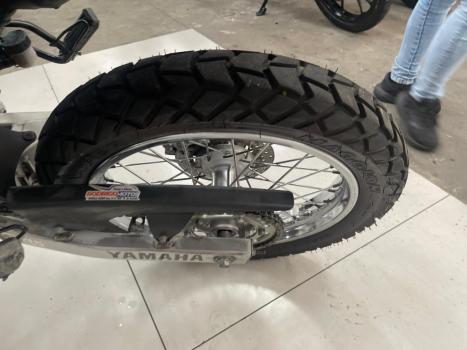 YAMAHA XTZ 250 LANDER, Foto 2