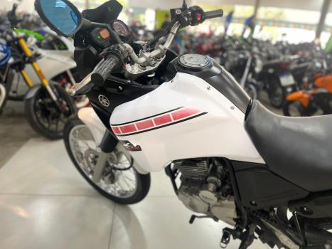 YAMAHA XTZ 250 LANDER, Foto 4