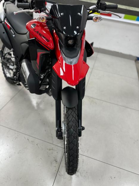 YAMAHA XTZ 250 LANDER, Foto 3