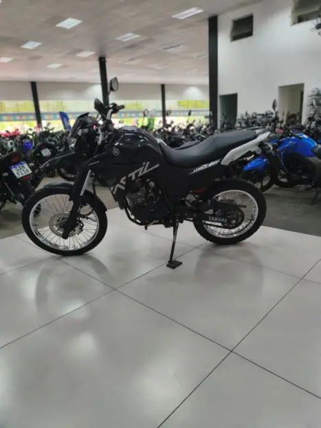 YAMAHA XTZ 250 LANDER, Foto 3
