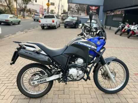 YAMAHA XTZ 250 TENER, Foto 1