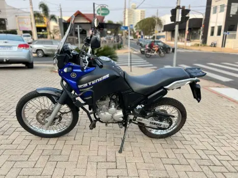 YAMAHA XTZ 250 TENER, Foto 2