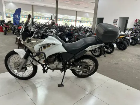 YAMAHA XTZ 250 TENER, Foto 1