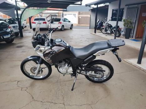 YAMAHA XTZ 250 TENER, Foto 2