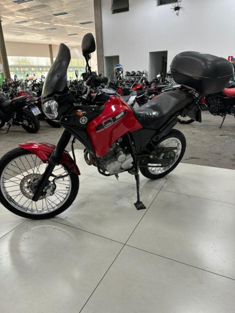 YAMAHA XTZ 250 TENER, Foto 3