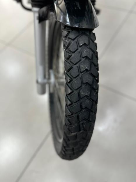 YAMAHA XTZ 250 TENER, Foto 2