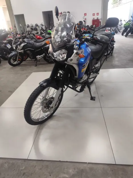 YAMAHA XTZ 250 TENER, Foto 4